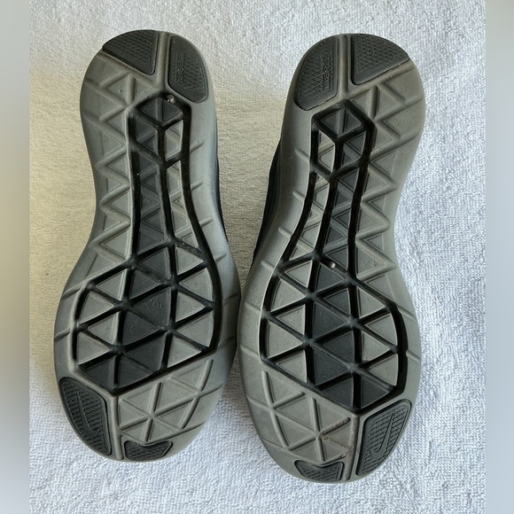 Nike Black and Blue Women's Shoes Sz 7.5 - Picture 9 of 13